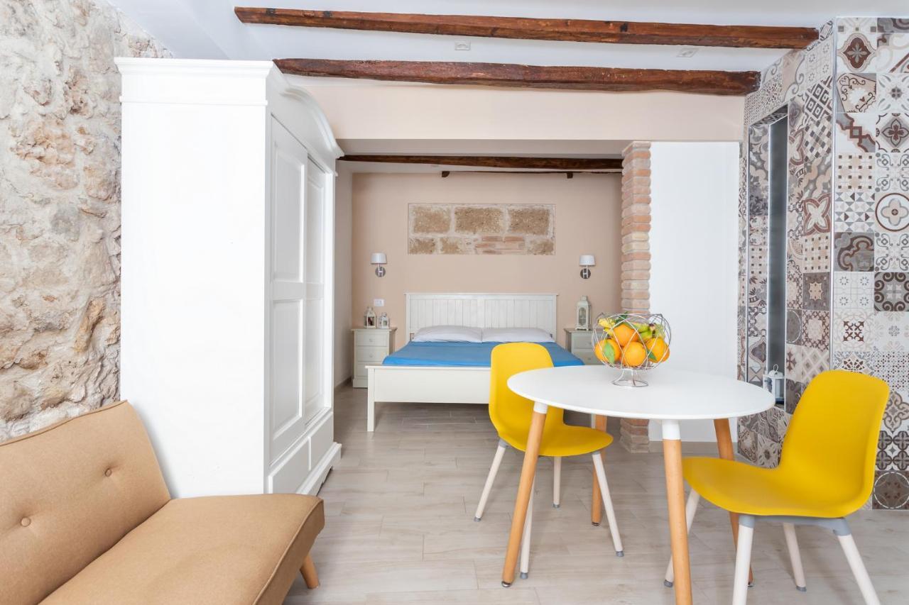 Carmencita Apartment Альгеро Екстер'єр фото